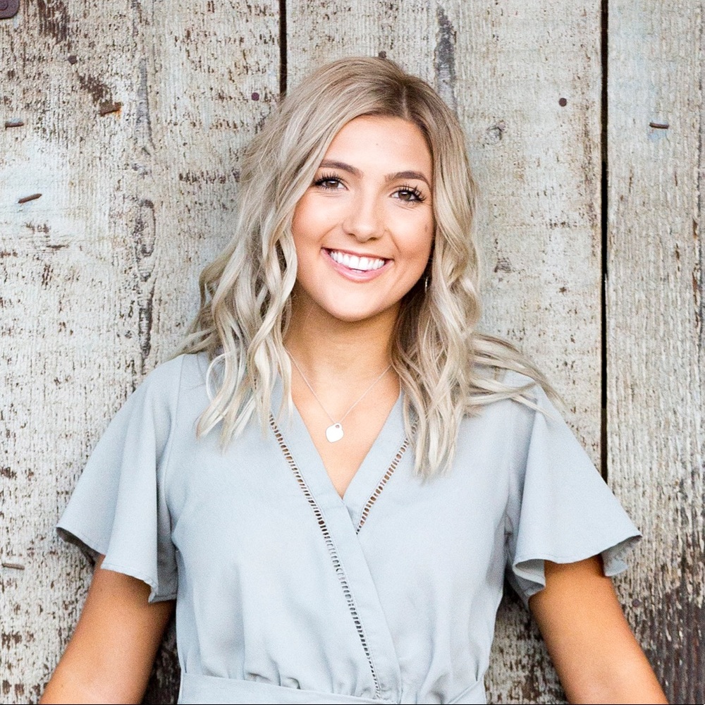 Meet your Posher, Olivia